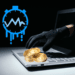 Mano saliendo de pantalla agarra Bitcoins con logo de Hertbleed atrás.