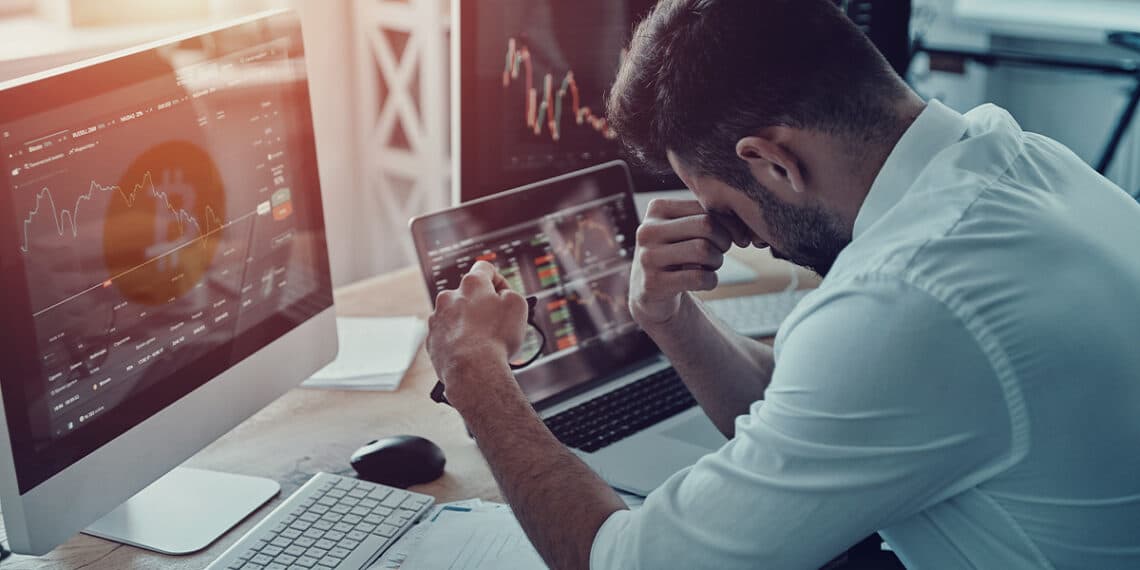 En un mercado relativamente estable no hay signos claros de la dirección futura del precio. Composición por CriptoNoticias. Fuente: stock.adobe.com; Bitcoin/ bitcoin.org.