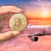 Avión con logo de Vueling y mano sosteniendo bitcoin.