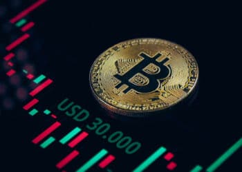 bitcoin coquetea con el soporte en 30.000