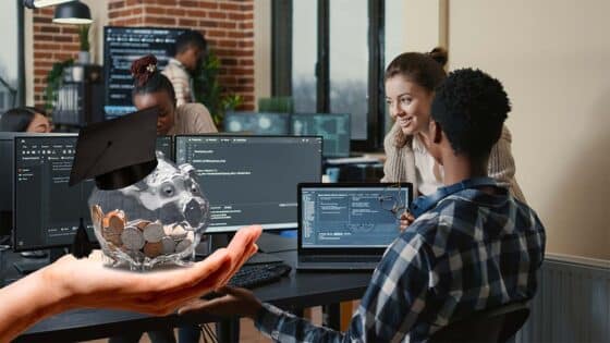 ¿Quieres estudiar programación o inglés? Estas empresas bitcoiners te pueden dar una beca