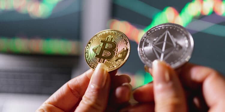 Bitcoin y Ethereum con fondo de trading