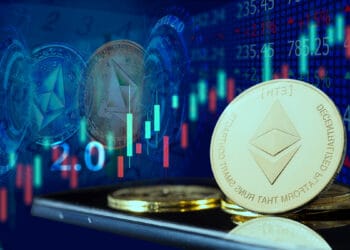 moneda de ethereum con gráfico de precio en el fondo afectado por la fusión a ethereum 2.0