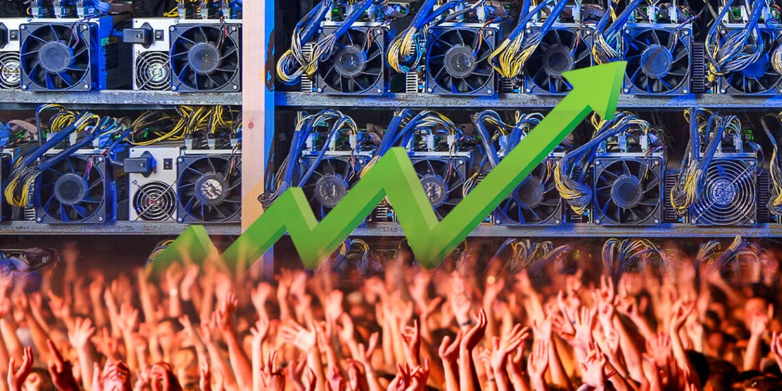 Mineros ASIC para minería bitcoin con multitud con gráfico verde