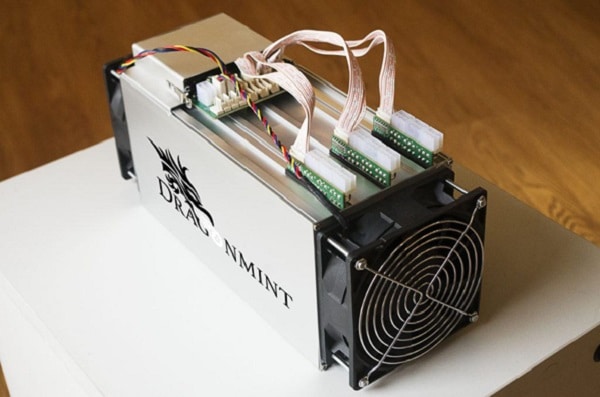 minero asic para minería de criptomonedas como Bitcoin