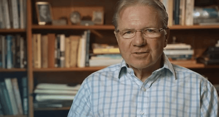 Thomas Peterffy mantiene parte de su inversión en bitcoin: Fuente: @TheBitcoinKing/ Twitter