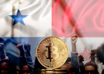 Protesta en Panamá junto a Bitcoin.