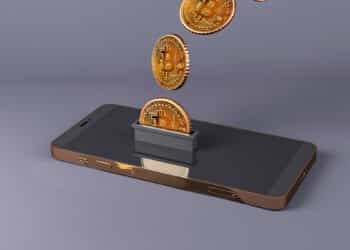 Bitcoins ingresando en una wallet en el celular.