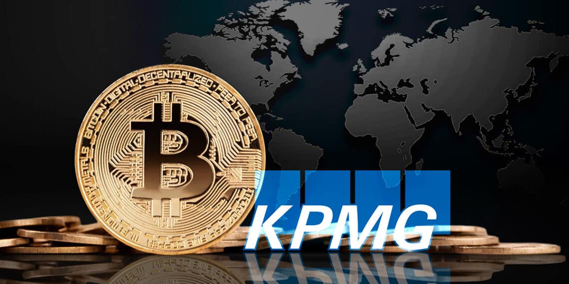 Bitcoin junto al logo de KPMG acompañado de un mapa mundial de findo.