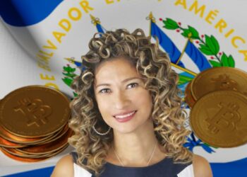 Mónica Taher, con bandera de El Salvador y Bitcoin