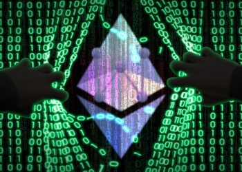 amanos separando cadenas digitales con logo de ethereum pow en el fondo