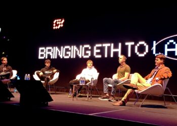 Di Pietrantonio, Benjamin, Kulechov y Gerrit Hall, en su panel sobre stablecoins en ETH Latam.