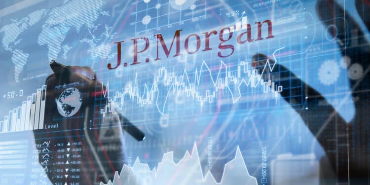 La red Lightning de Bitcoin permite pagos inmediatos con BTC. Composición por CriptoNoticias. Fuente: everythingpossible / adobe.stock.com ; JPMorgan.