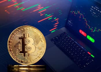 Bitcoin junto a exchange.