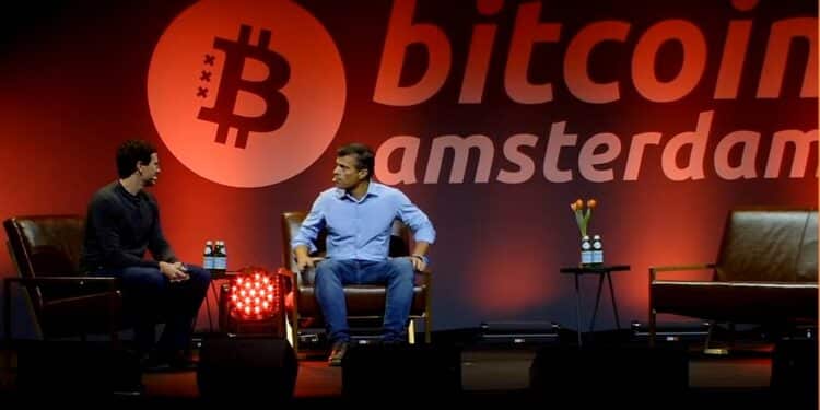 Leopoldo López y Alex Gladstein en la tarima del evento Bitcoin amsterdam