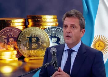 Sergio Massa junto a bitcoin y bandera de Argentina.