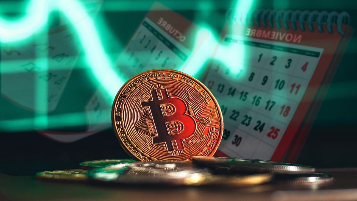 Bitcoin cierra octubre con ganancias y mayor volatilidad