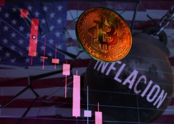 moneda de bitcoin cayendo junto a gráfico de precio con bola demoledora rompiendo bandera de estados unidos en el fondo