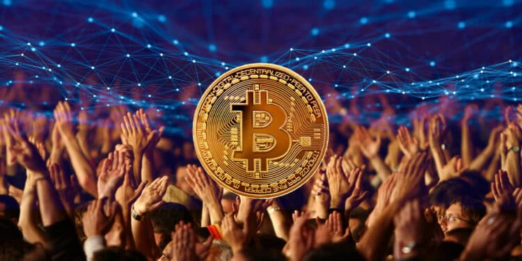 Multitud con reticuláreas azules y BTC