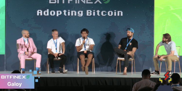 Especialistas en comunidades con economías circulares en torno a bitcoin hablaron durante la Adopting Bitcoin de El Salvador.
