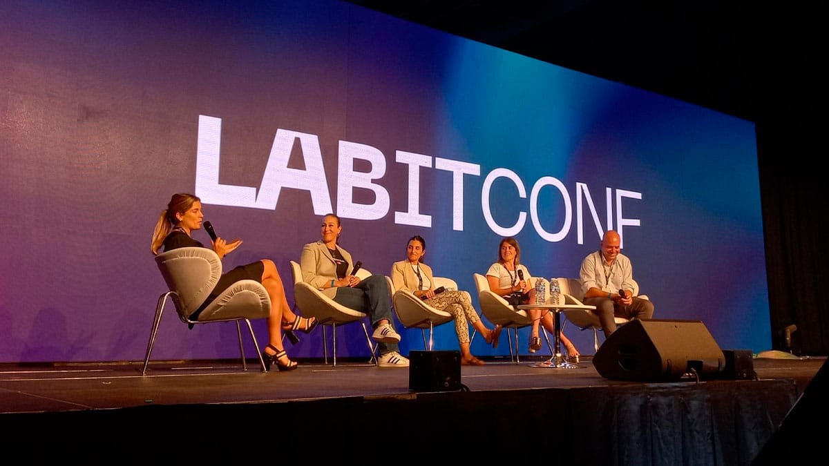 «El banco le tiene que perder el miedo a cripto», dicen en Labitconf
