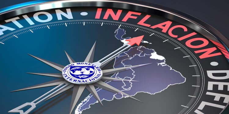 Brújula con logo de la FMI apuntando a "inflación" junto a mapa de Latinoamérica.