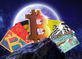 logo de Bitcoin sobre colina con tarjetas de distintos diseños detrás y luna en el fondo