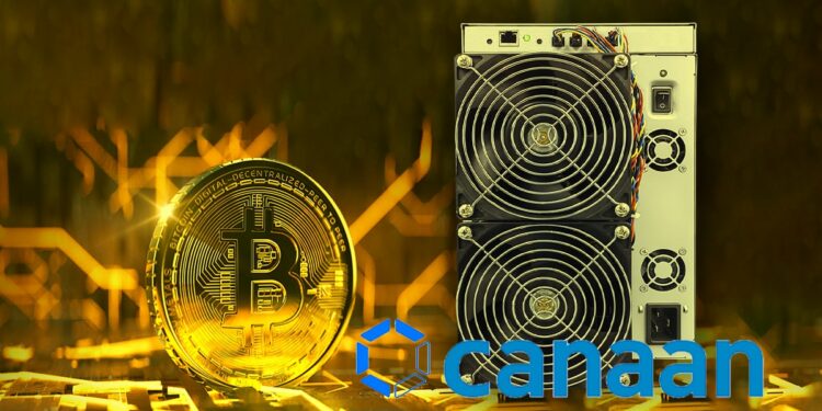 nuevo minero ASIC de Canaan junto a moneda de bitcoin