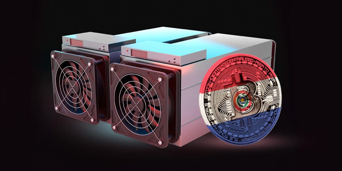 Mineros asic junto a moneda de bitcoin con bandera de Paraguay.