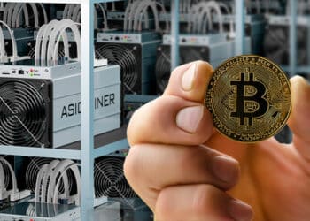 BTC con mineros ASIC al fondo