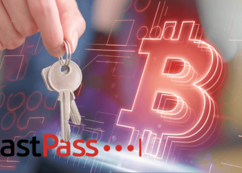 Bitcoin junto a llave y logo de LastPass.