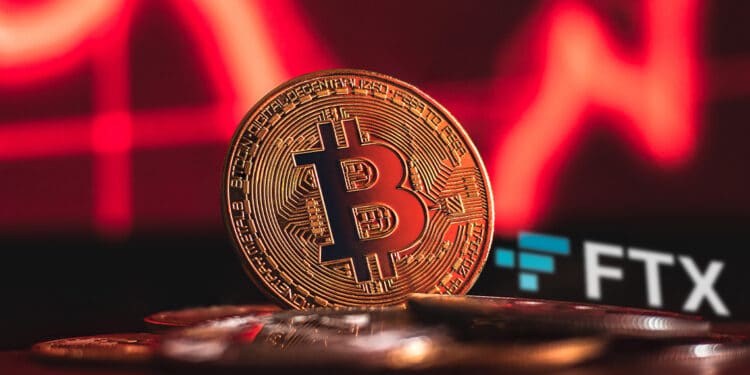 Bitcoin rojo junto a logo de FTX.
