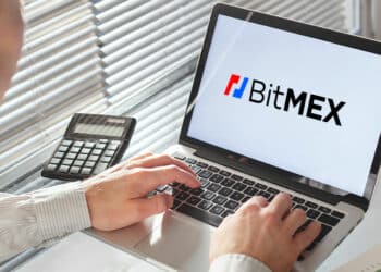 Usuario con pantalla de BitMEX