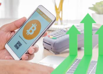 medio de pago bitcoin y flechas verdes