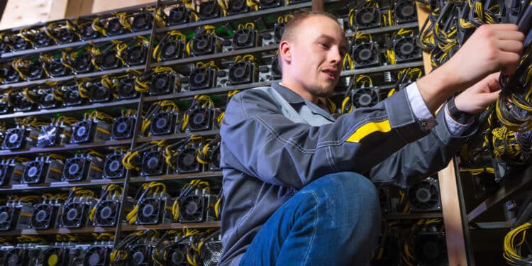 Supervisor en granja de mineria asic