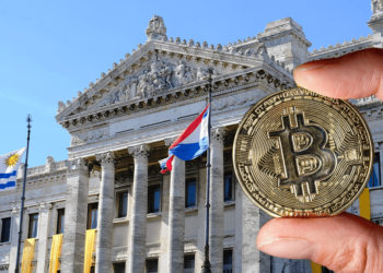 Senado de Uruguay junto a bitcoin.