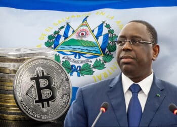 Macky Sall junto a bitcoin y bandera de El Salvador.