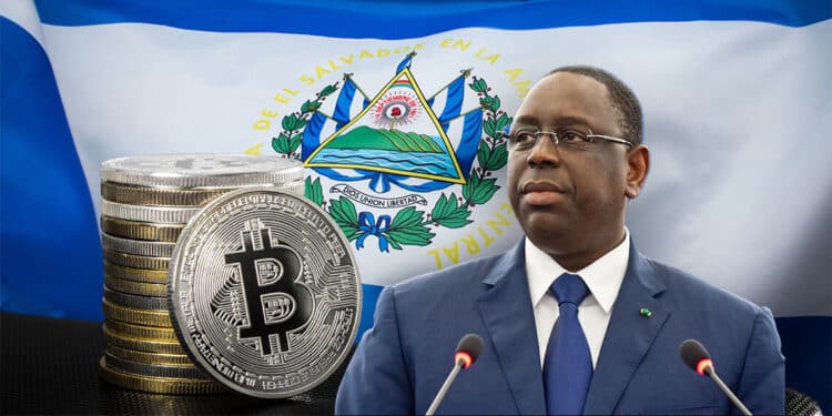 Macky Sall junto a bitcoin y bandera de El Salvador.