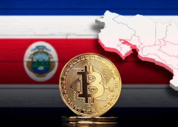 Bitcoin junto a mapa y bandera de Costa Rica.