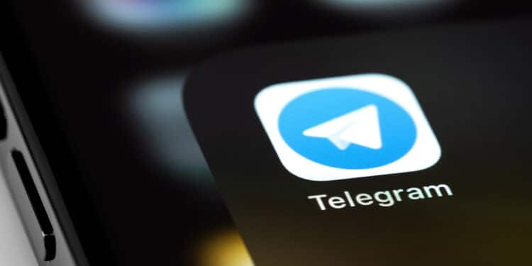 aplicación de Telegram en dispositivo móvil