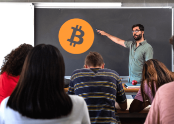 Educación sobre bitcoin en universidad.