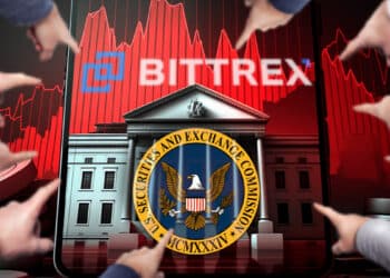 manos señalando logo de la SEC sobre edificio con grafico cayendo en rojo y logo de Bitrex en el fondo