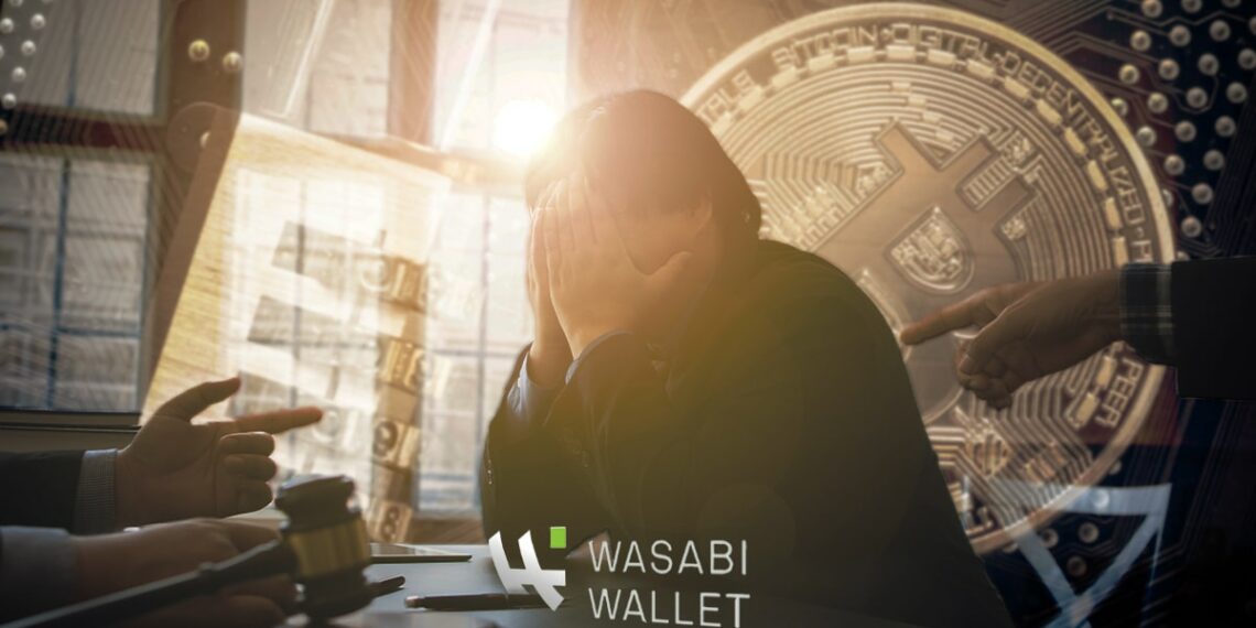 Persona siendo acusada, logo de wasabi wallet y bitcoin.