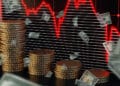 monedas apiladas en orden decreciente cvon grafico decendente en pantalla al findo y billetes de dolares cayendo alrededor
