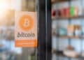 Comercio que acepta pagar con bitcoin.