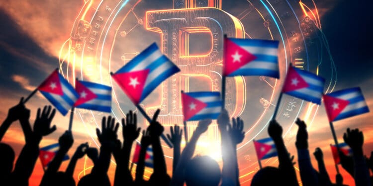 personas sosteniendo banderas de Cuba con bitcoin digital reflejado en el cielo del fondo