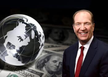 El presidente del Banco Mundial, David Malpass junto a mundo y dinero.