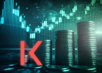 logo de KAVA token junto a monedas apiladas con grafico de precio en aumento en el fondo