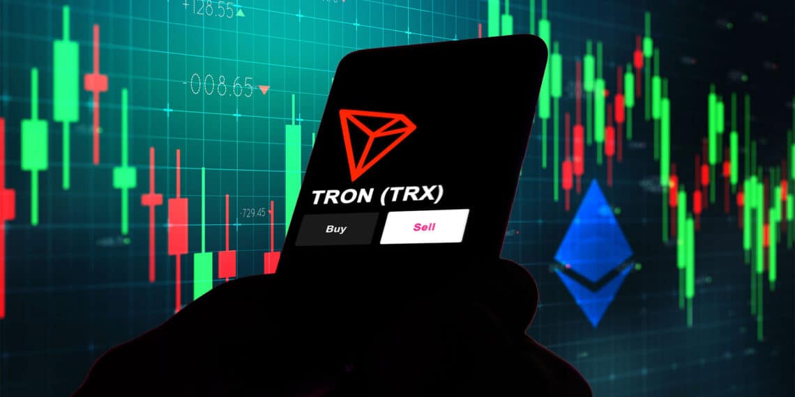 TRON, gráfico en verde y ethereum.