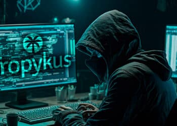 Hacker hackeando Tropykus.